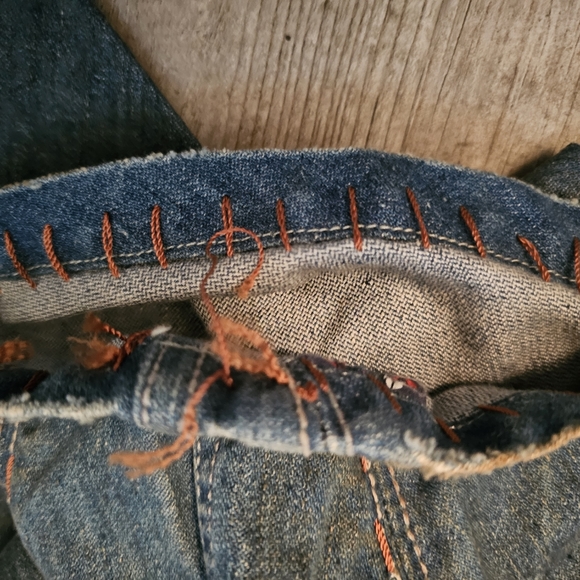 Antik Distressed Jeans - Picture 7 of 8